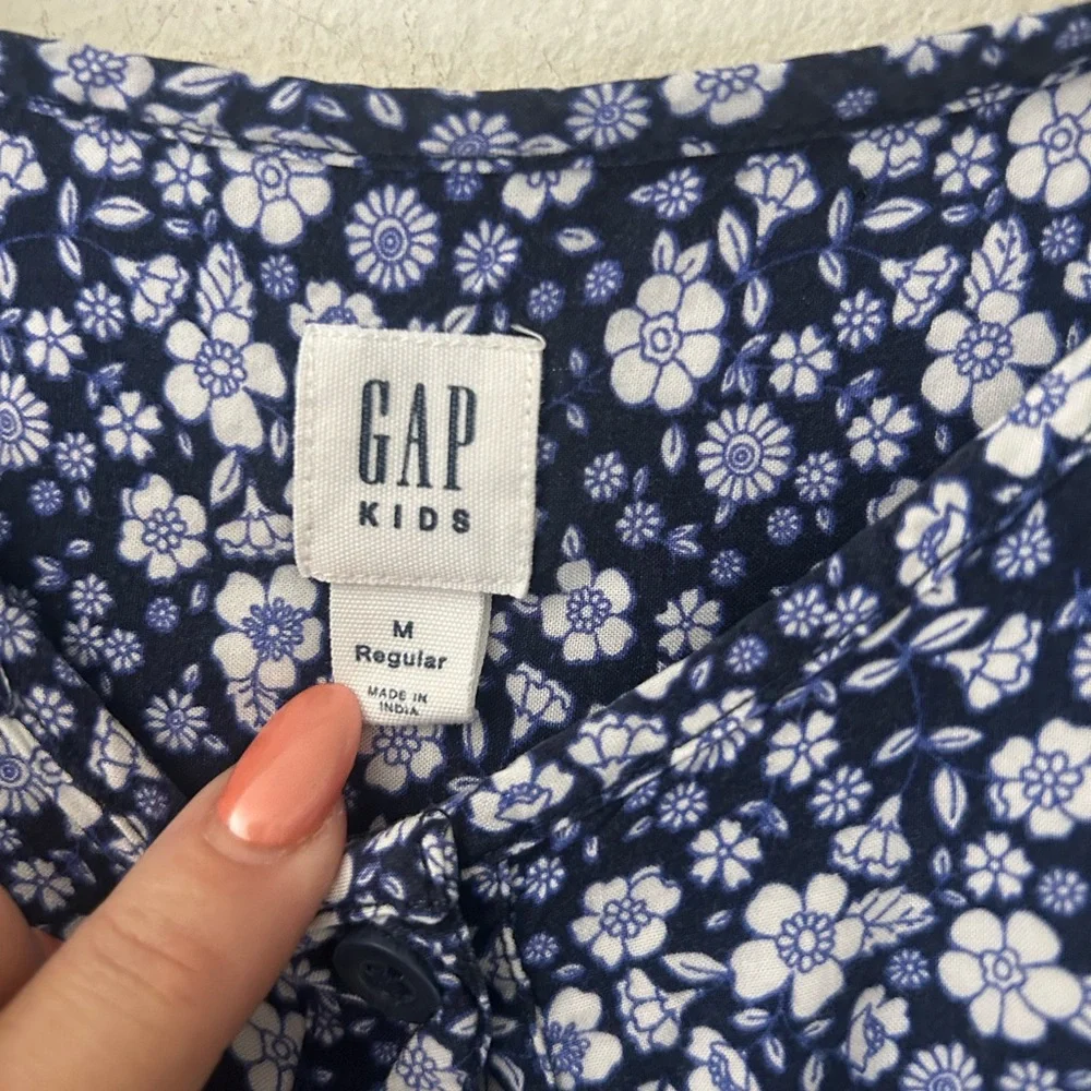 GAP Girls Medium Navy Blue White Floral Button Up Rayon Romper